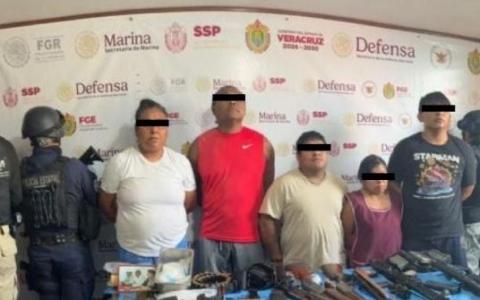 Detienen a familiares de Reveriano Pérez, exalcalde de Coxquihui Detienen a familiares de Reveriano Pérez, exalcalde de Coxquihui