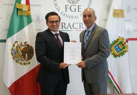 Abogados defienden al exfiscal anticorrupción de Veracruz