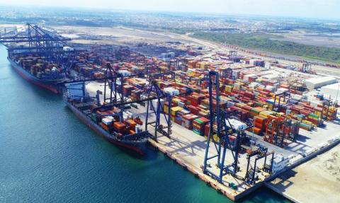 Por aranceles, flujo comercial bajaría en el puerto de Veracruz