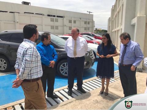 Magistrado Presidente del Tribunal Superior de Justicia, Edel Humberto Álvarez Peña, supervisa nuevas instalaciones de juzgados de Veracruz