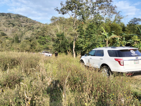 Asesinan a un hombre y lo abandonan en camino de terracería de Omealca
