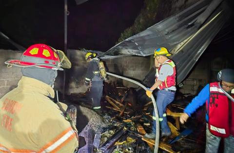Incendio en bodega de vellillo en Fortín deja pérdidas millonarias