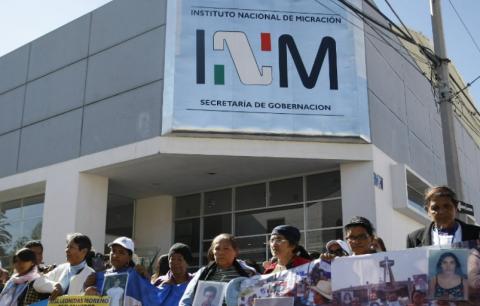 Migración triplica su gasto, pero deja a migrantes detenidos en condiciones precarias