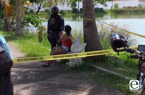 Rescatan a mujer atrapada en islote de laguna de Malibran