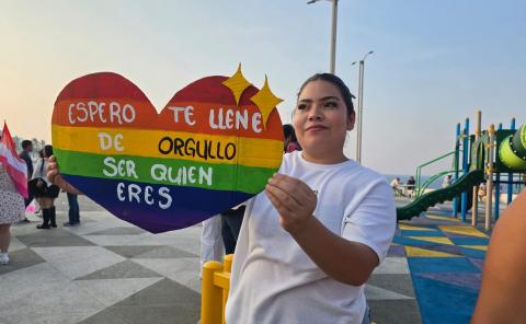 Comunidad LGBT+ marcha por respeto e inclusión en Veracruz