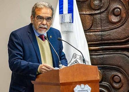 Junta de Gobierno da prórroga a Martín Aguilar, rector de UV