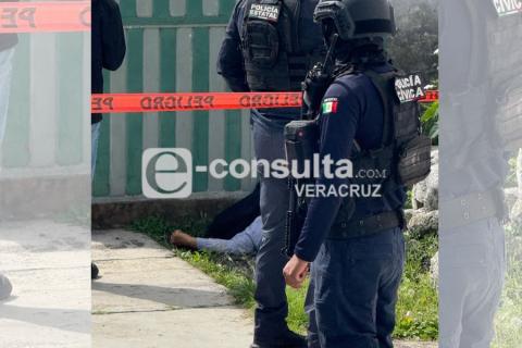 Muere hombre esperando el autobús, en Xalapa