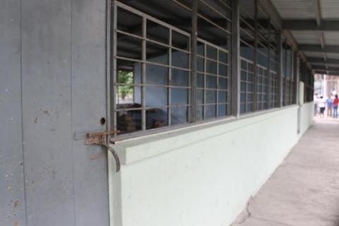 Dejan "pendientes” 60 solicitudes de obra en escuelas de Poza Rica image 3