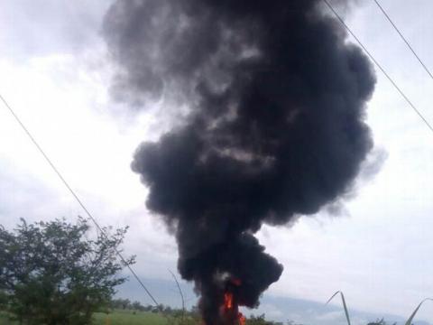 Incendio en ducto de Omealca por toma clandestina