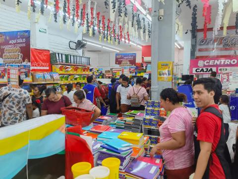 Aumentan ventas en el puerto de Veracruz previo a regreso a clases