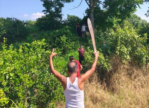 Con machetes, vecinos persiguen a ladrones en Chavarrillo