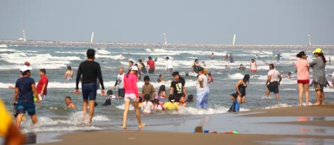 Semana Santa 2025 dejó lleno en playas de Veracruz, Tuxpan y Coatza