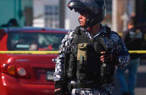 Policía Naval seguirá operando en Coatza, asegura gobernador