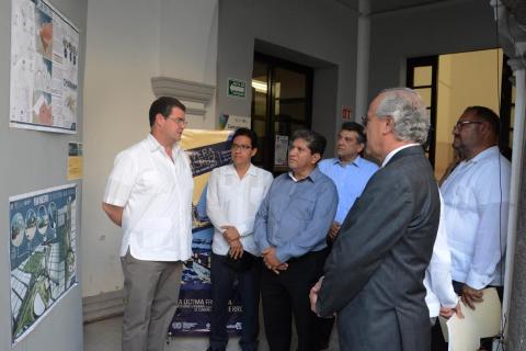 Realizan mesa de diálogo “Rescate del Centro Histórico. Veracruz, su relación con el puerto y su evolución hacia el futuro”