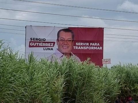 Sergio Gutiérrez gasta miles de pesos en Facebook y espectaculares en Veracruz