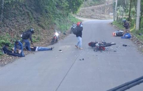 Muere motociclista en accidente en San Antonio, Tlalnelhuayocan