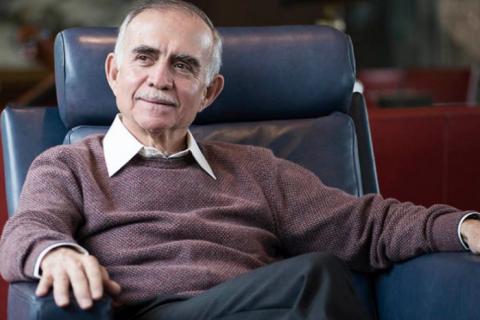 Alfonso Romo recibirá oficina de Presidencia recién equipada