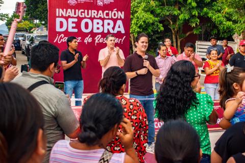 Más obra pública para las colonias: Gobierno de Rafa Fararoni inaugura calle en la 20 de noviembre