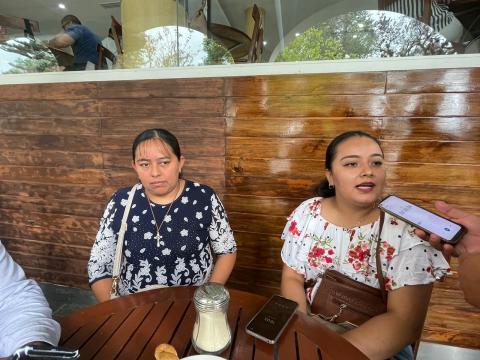 Sin explicación, obligan a empleadas de Bienestar a firmar renuncia en Totutla