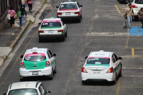 Está canijo, dice líder taxista sobre nuevas tarifas en Xalapa