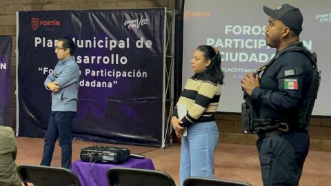 Vecinos de Tlacotengo participan en Foro de Seguridad, Justicia y Paz Social