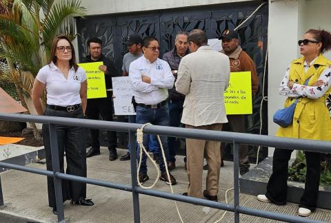 Despedidos por Sedema inician huelga de hambre en Xalapa