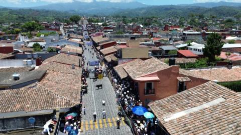 Tradicional capea de Xico deja 3 personas lesionadas