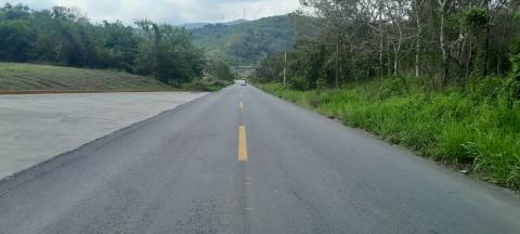 Transportistas alistan bloqueos por pésimas carreteras en Veracruz