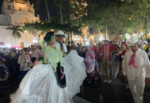 Veracruz celebra 507 años de historia con el desfile de la veracruzaneidad