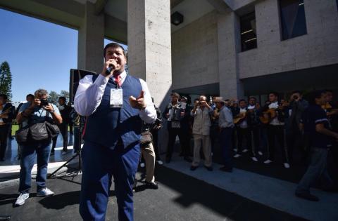 Sin fortuna: la carrera fugaz del “diputado mariachi”, hoy perseguido por la justicia