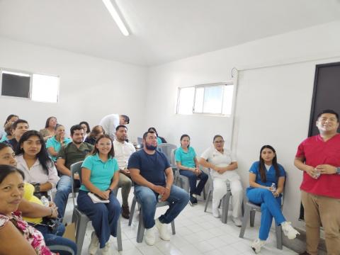 Capacitan al personal de la UMMF en atención al paciente: Fortín