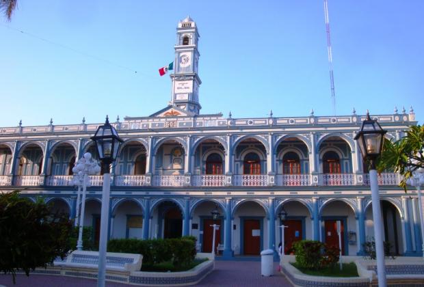 Ayuntamiento de Alvarado, denunciado ante FGR por más de 70 mdp