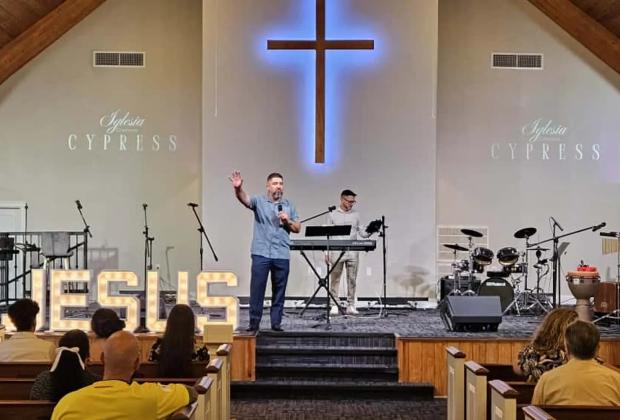 Pastor cristiano, vinculado por abuso sexual a su hijastro en Veracruz