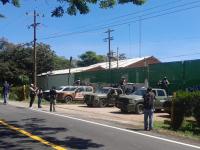 Aseguran presunta planta clandestina de combustible en Coatepec 