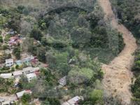 A 6 meses del derrumbe en Tziltzapoyo, familias denuncian abandono