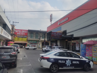 hombre, Banco Santander, Poza Rica