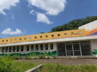 Hospital inconcluso en Zontecomatlán cumple casi 20 años abandonado