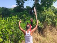 Con machetes, vecinos persiguen a ladrones en Chavarrillo